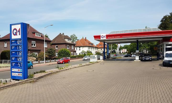 Q1 Tankstelle